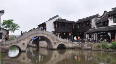 百雀羚补水精华对于敏感肌的集美可以使用么？